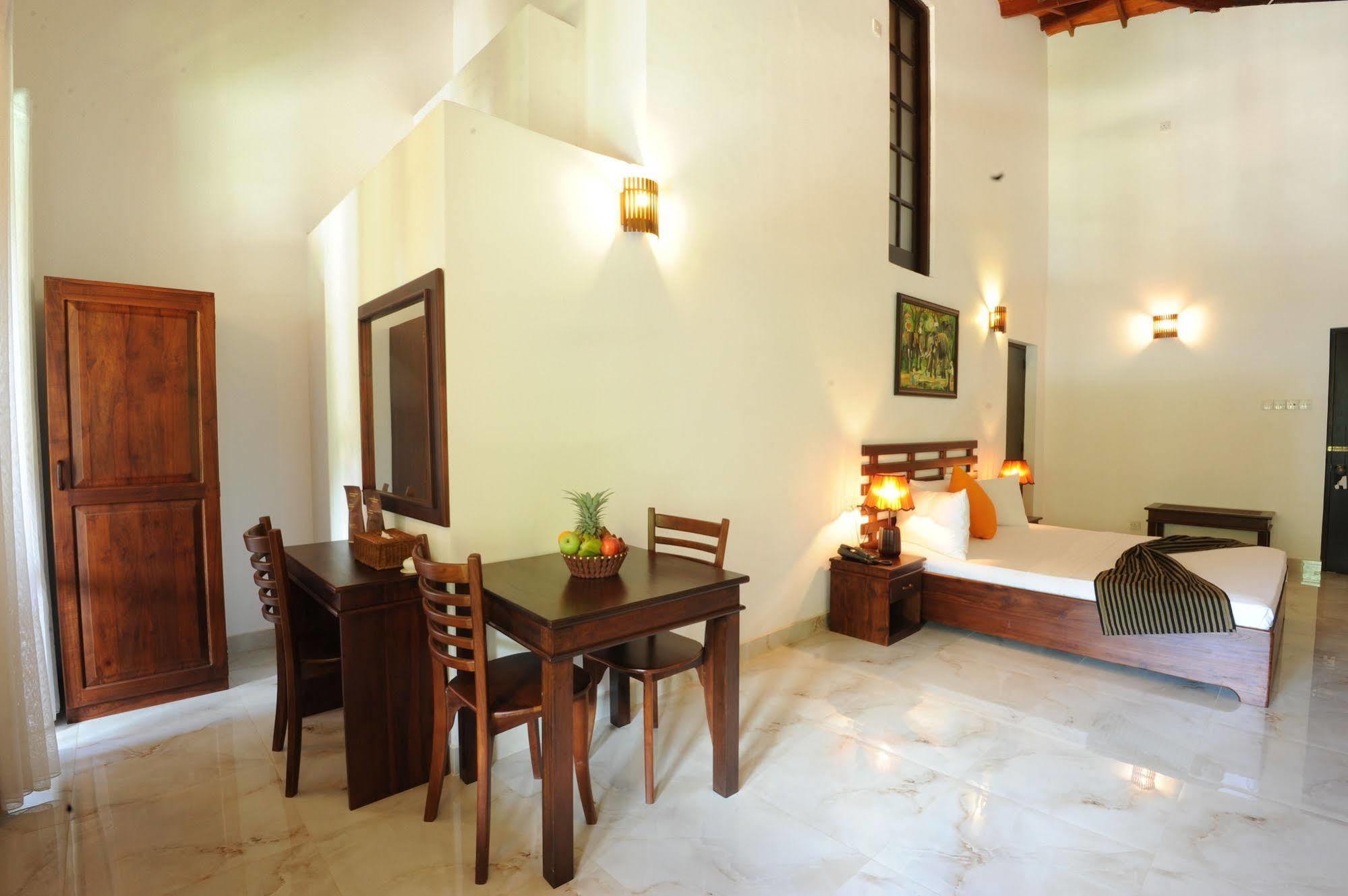 Melheim Kandy Villas Exterior foto